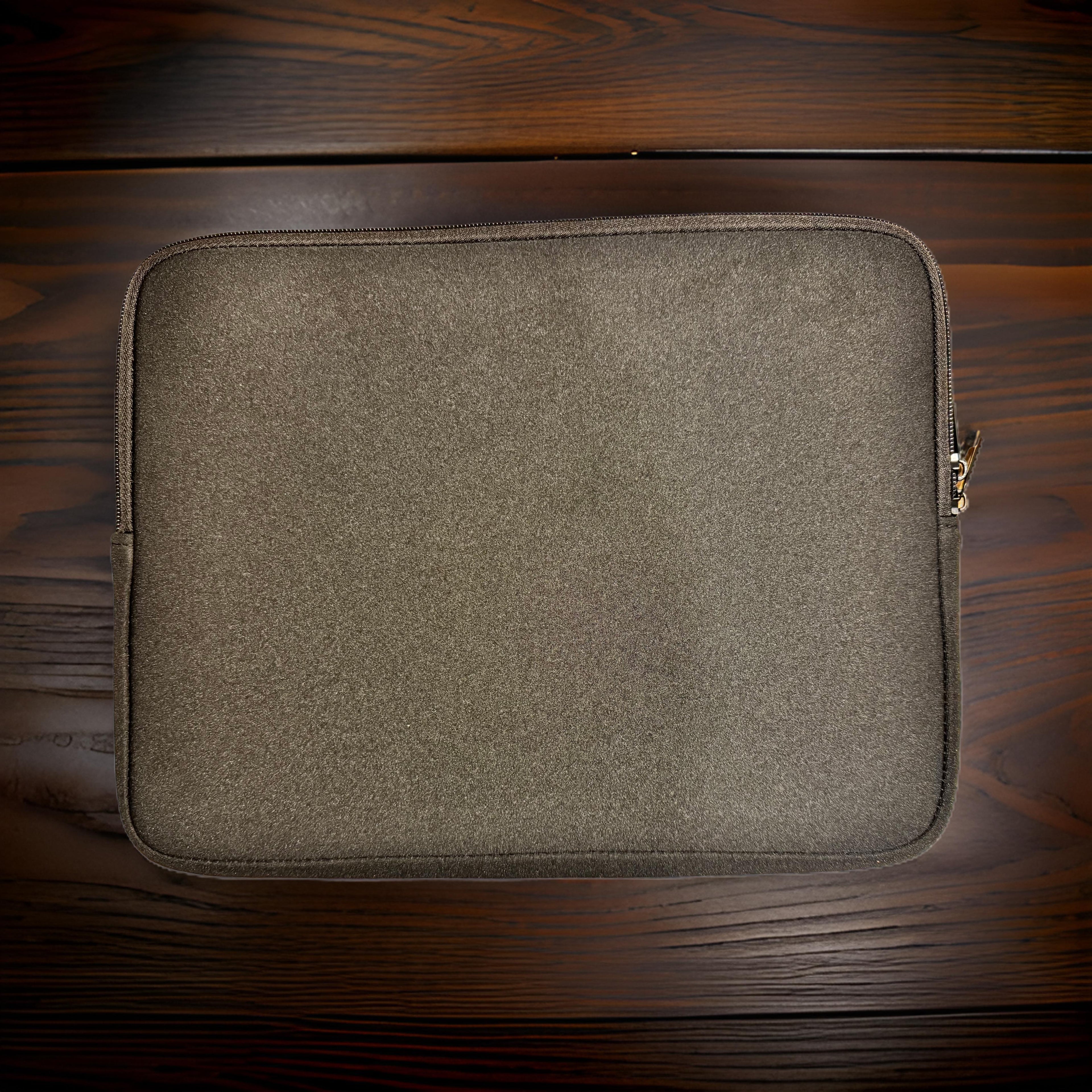 Oli River Run Laptop Sleeve 17"